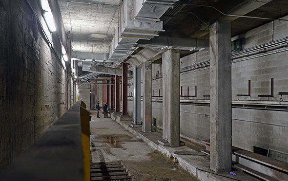 Ghost Subway Stations – Queen and Bay
